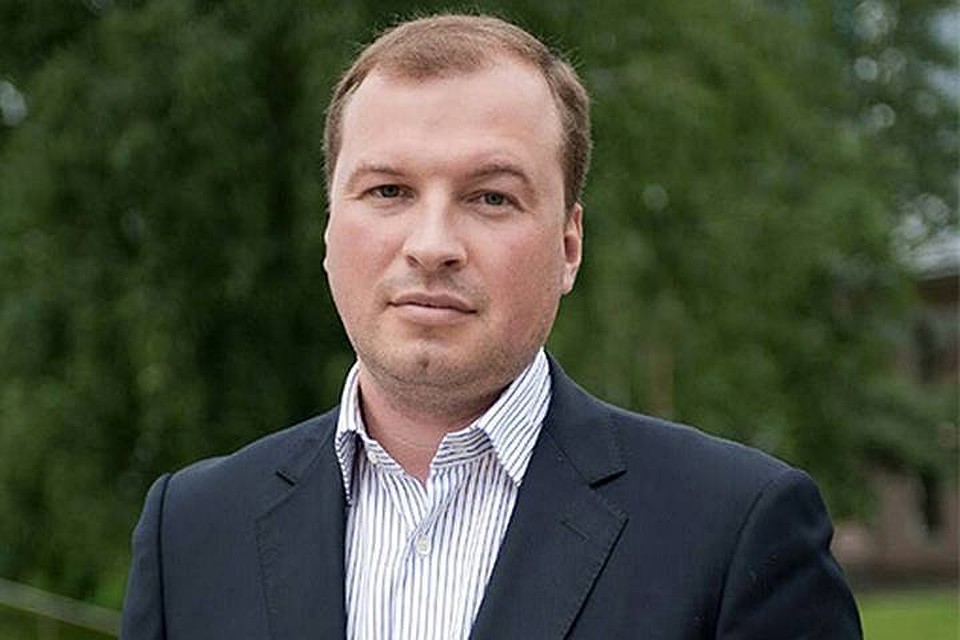 Пока Смирнов носит приставку и.о. Фото: Федеральное агентство по делам молодежи