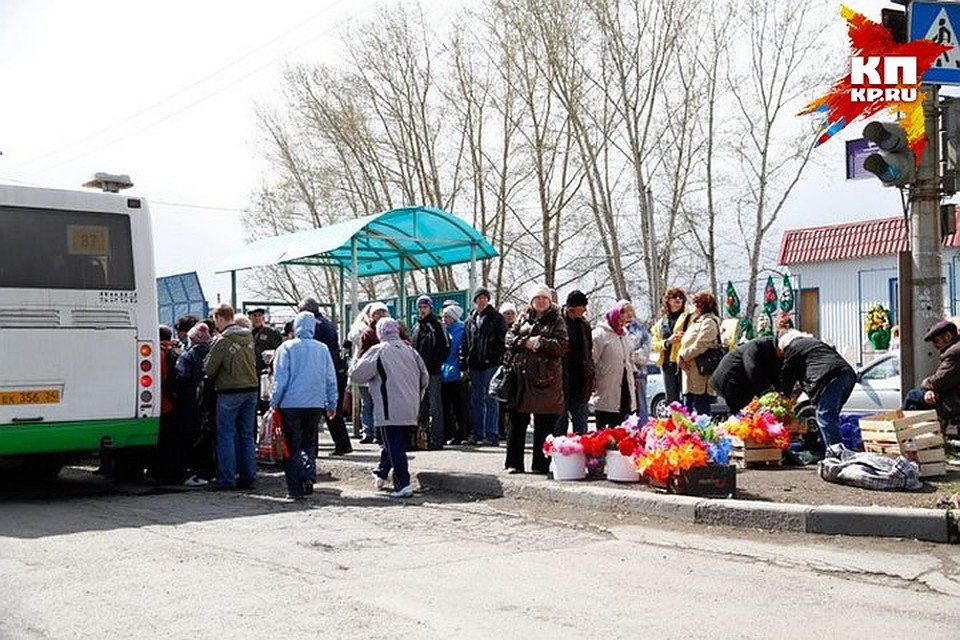 С красноярских кладбищ вывезено 3,5 тысячи тонн мусора