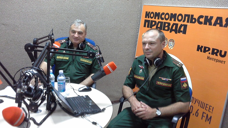 Представители военного комиссариата региона с гордостью рассказали в эфире о военнослужащих женщинах