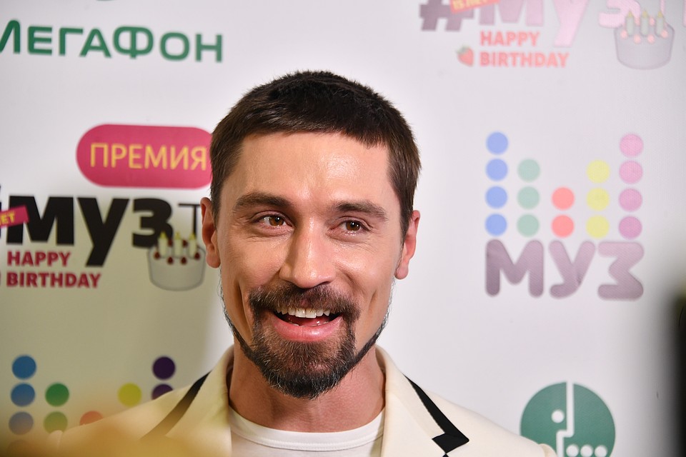 В последнее время артист прекрасно выглядит