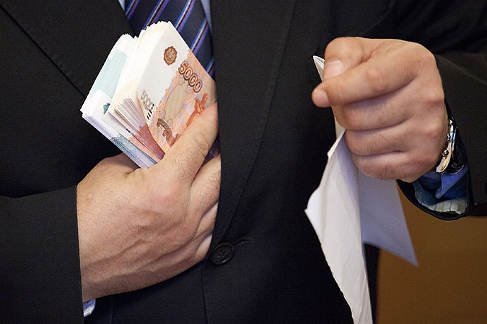 17% опрошенных социологами россиян считают себя обеспеченными людьми.