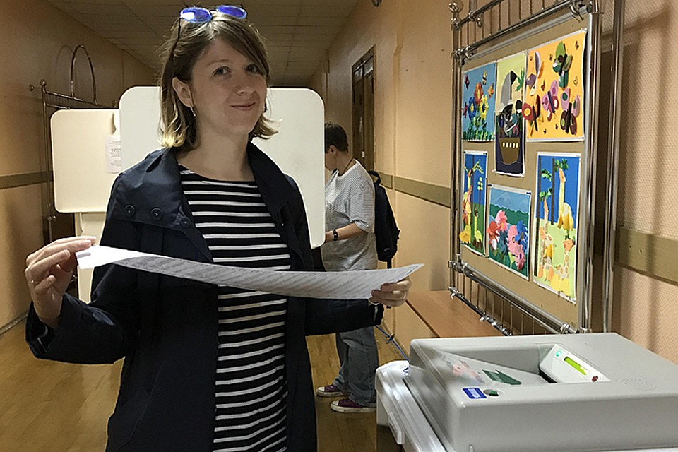 За считанные минуты бюллетень был заполнен и отправился в урну