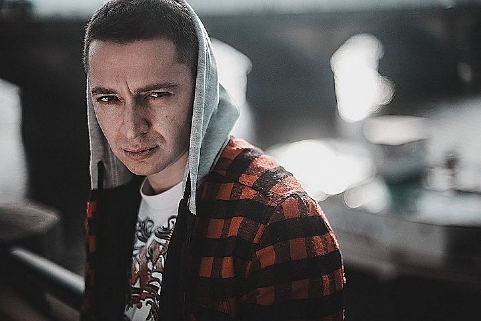 В глобальной паутине появился видеоанонс рэп-баттла Oxxxymiron с американцем Dizaster В глобальной паутине появился видеоанонс рэп-баттла Oxxxymiron с американцем Dizaster