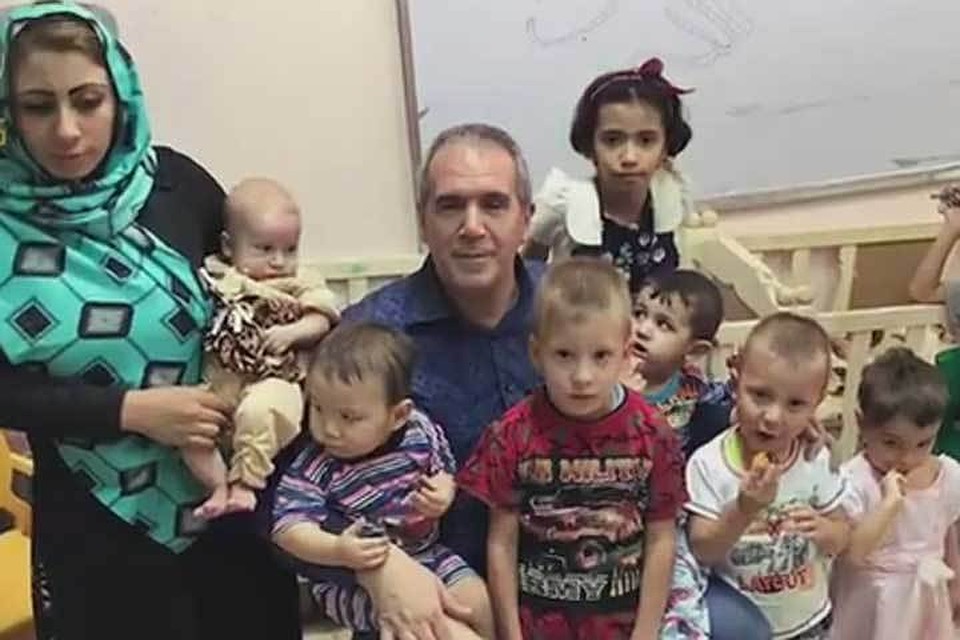 Представитель главы Чечни Зияд Сабсаби в очередной раз посетил приют в Багдаде. Фото: стоп-кадр видео