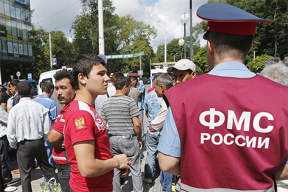 Перенесен срок ликвидации ФМС и ФСКН