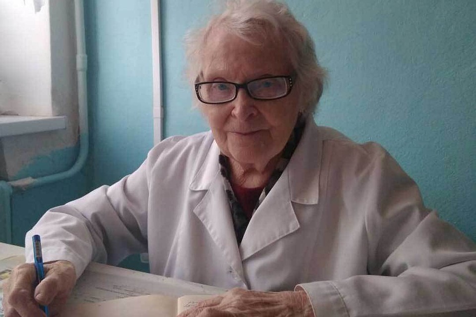 Таисия Яковлевна Куликова и в 90 лет продолжает принимать пациентов. Фото: предоставлено Новоалександровской ЦРБ