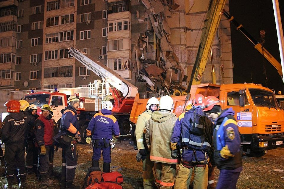 Последствия взрыва газа в жилом доме в Ижевске. Фото: Пресс-служба ГУ МЧС по Удмуртии