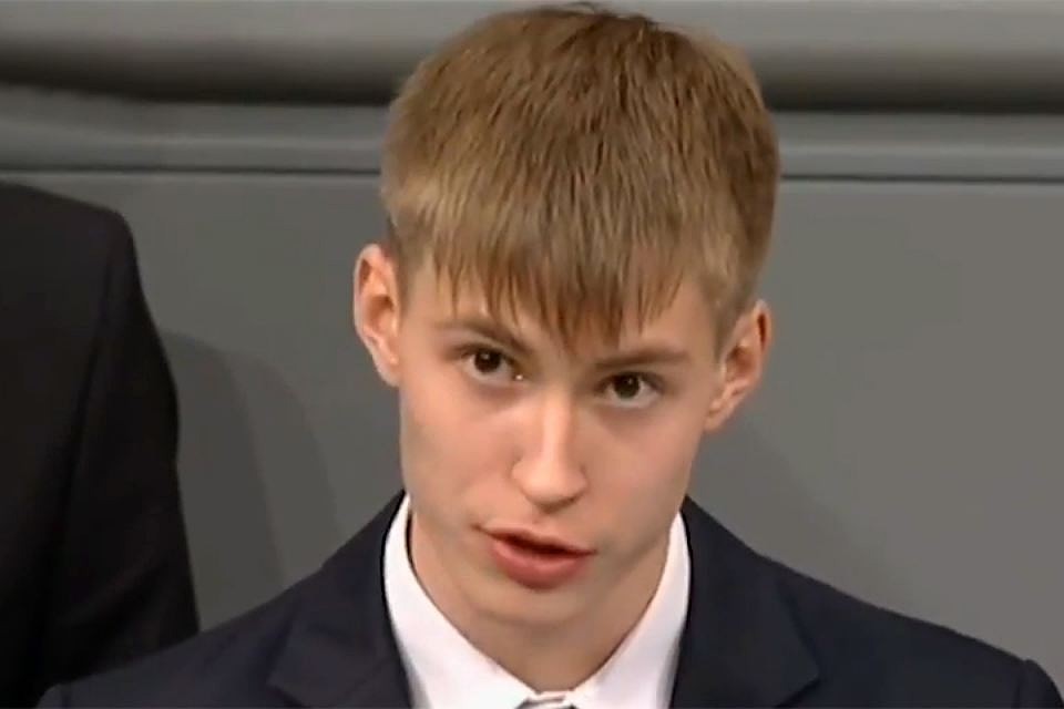 После выступления в Бундестаге школьника из Нового Уренгоя Николая Десятниченко разгорелся скандал