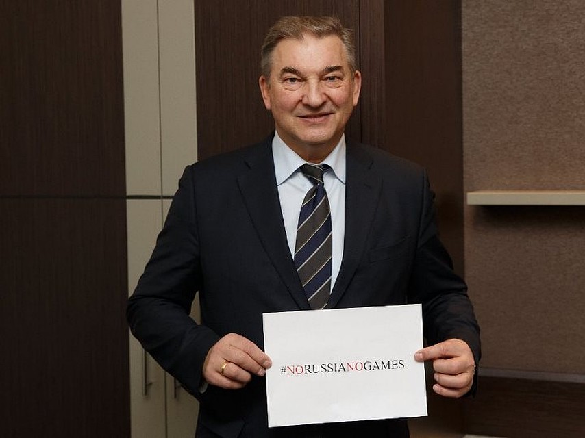 Советский хоккеист, тренер, президент Федерации хоккея России Владислав Третьяк включился во флешмоб
