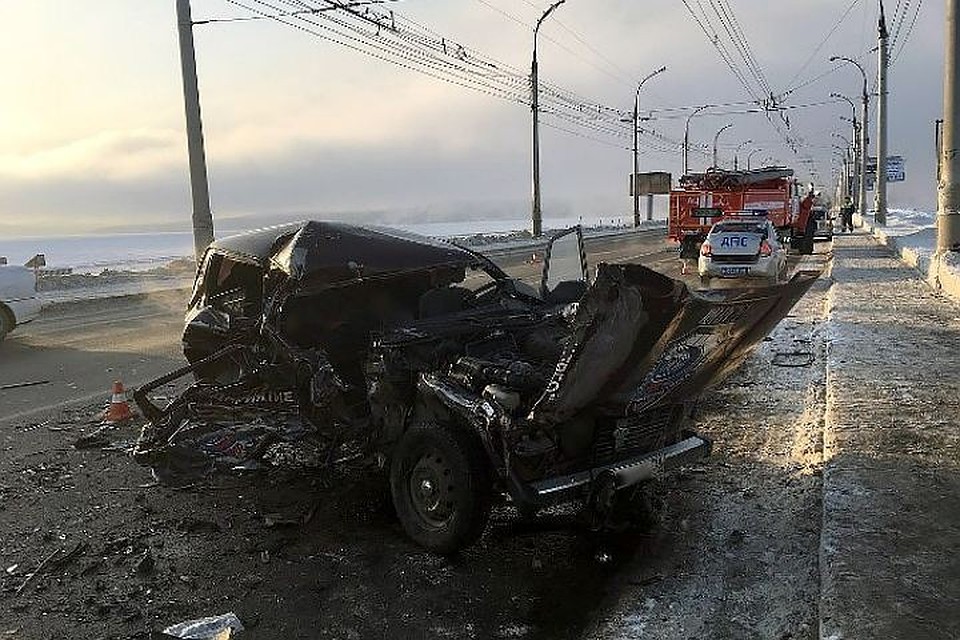 Пострадавшие в ДТП с Porsche Cayenne в Иркутске находятся в состоянии средней степени тяжести