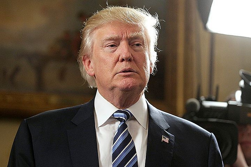 Трамп: Убийство полицейских необходимо карать смертной казнью