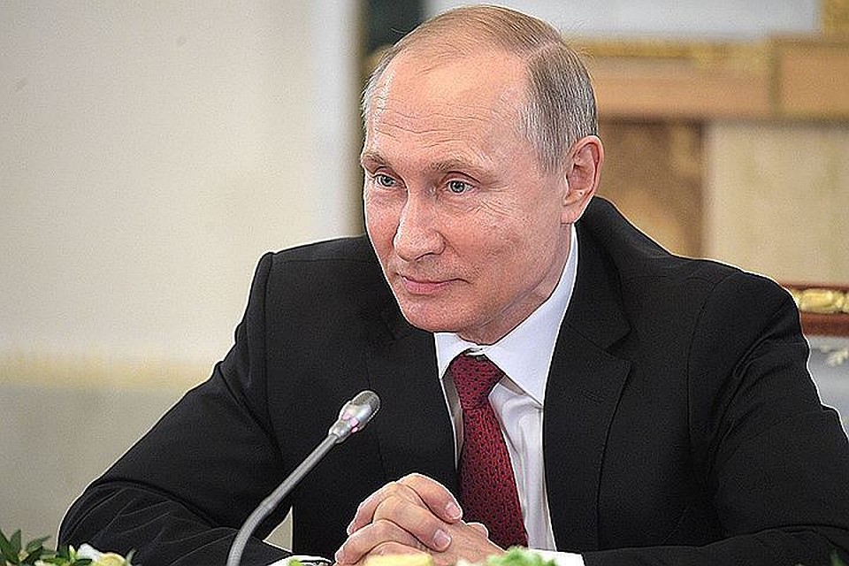 Минниханов оповестил Путину о выполнении «майских указов» и ситуации с «погорельцами» банков Минниханов оповестил Путину о выполнении «майских указов» и ситуации с «погорельцами» банков