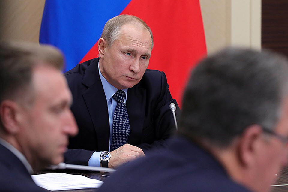 Владимир Путин провел заседание с членами правительства РФ в резиденции Ново-Огарево. фото: Михаил Климентьев/ТАСС