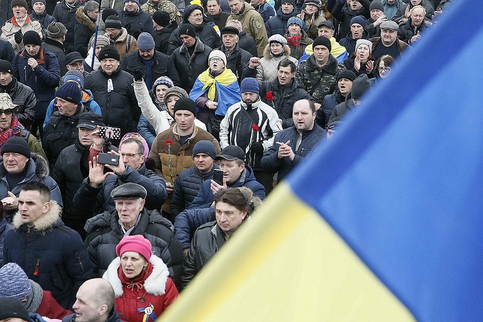 Украина ввела временное эмбарго на поставки удобрений из России