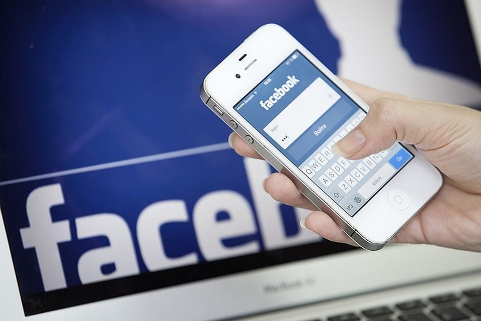 Инвесторы хотят засудить Facebook из-за скандала вокруг Cambridge Analytica