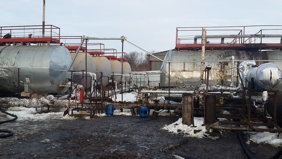 В Самарской области обнаружили подпольный нефтеперерабатывающий завод В Самарской области обнаружили подпольный нефтеперерабатывающий завод