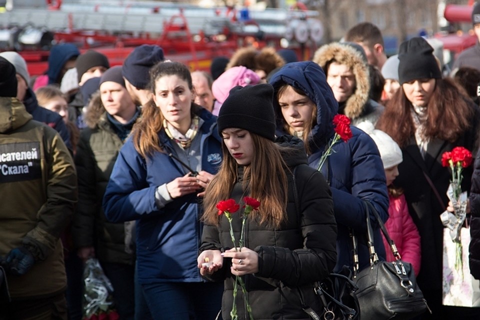 В Кемерове из-за пожара в ТЦ «Зимняя вишня» отменили салют на 9 мая