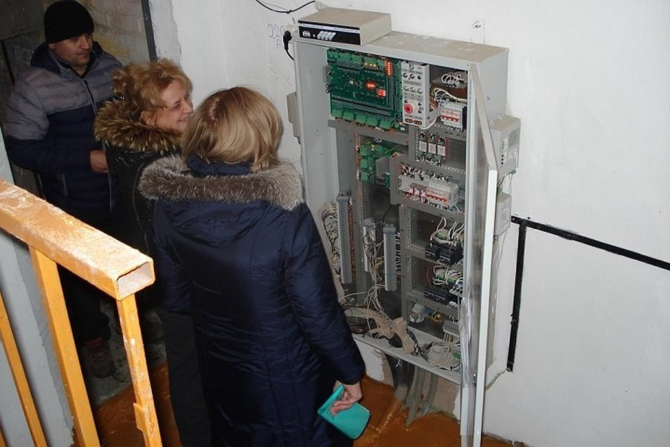 При приемке выполненных работ проверку проходит каждый технологический узел. Фото: Олег Белов