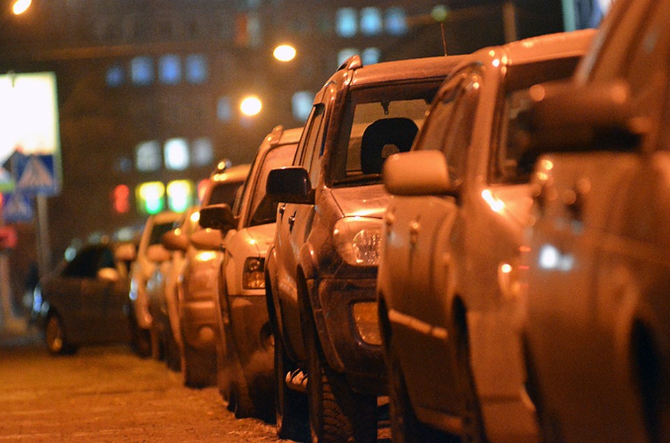 Нарушителям запрета на парковку грозит эвакуация автомобиля