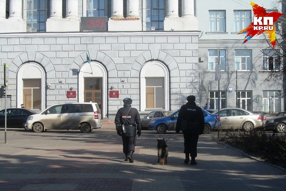 Полицейским пришлось добираться на тракторе до места ЧП