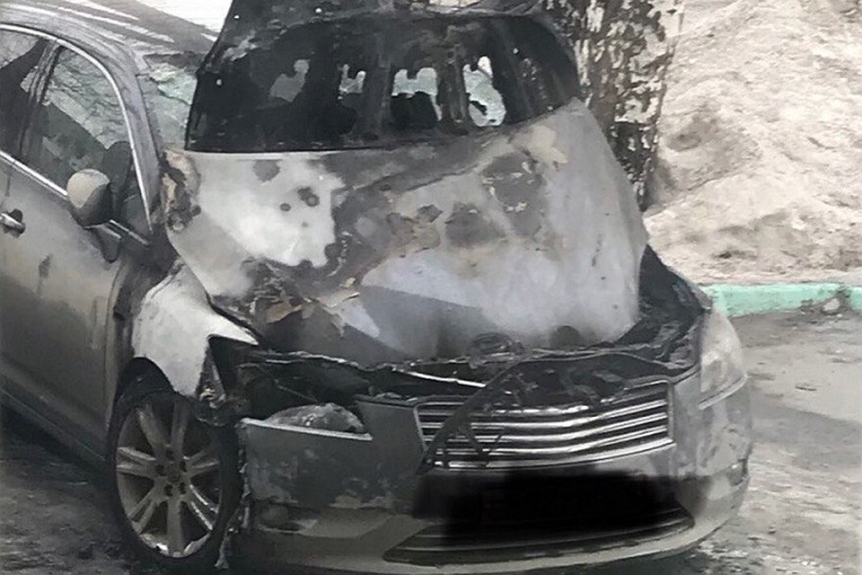Возгорания автомобилей произошли на улицах: Никитина, Кропоткина, Лескова и Чехова.