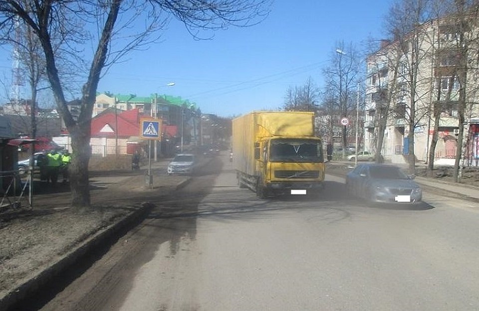 В Угличе "Вольво" сбил девочку-пешехода