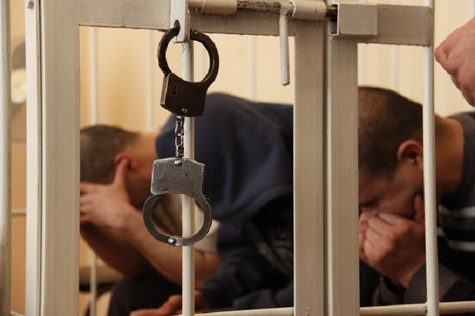 Парней пока отпустили под подписку о невыезде и надлежащем поведении.
