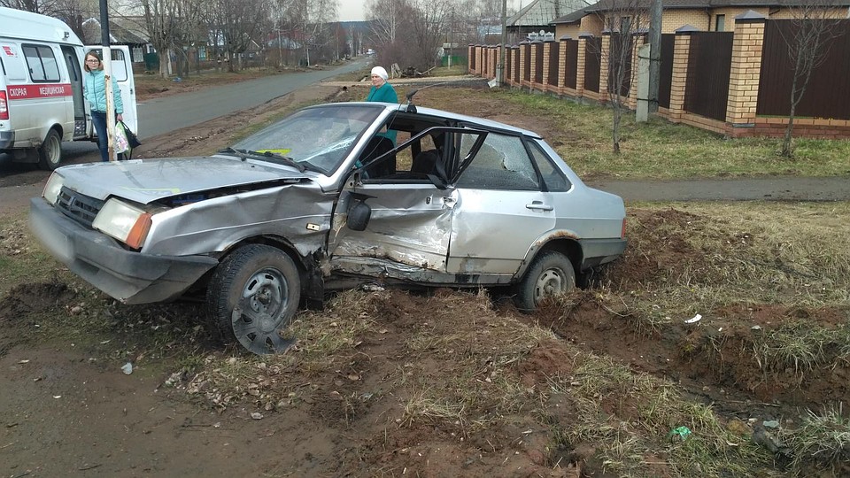 ДТП в Можге. Фото: 1 отдел УГИБДД МВД по Удмуртии