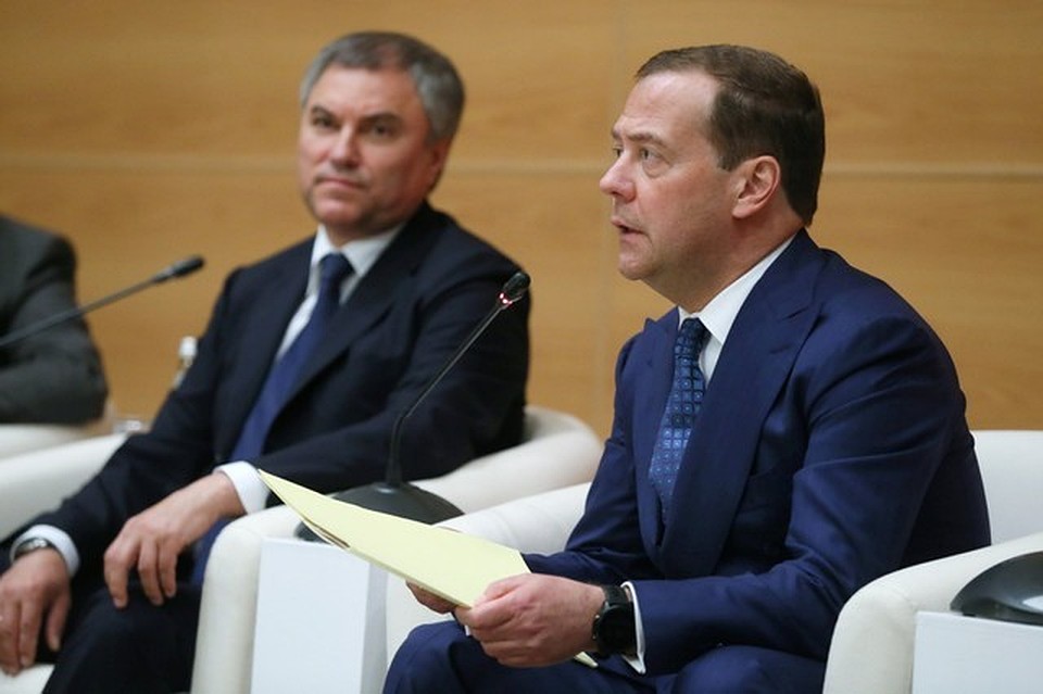 Дмитрий Медведев на встрече с депутатами Госдумы от «Единой России» 7 мая