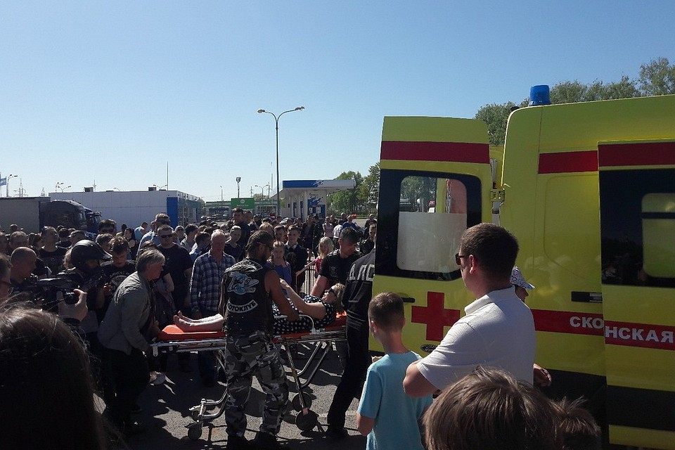Организаторы заверили, что на дальнейшую программу происшествие не повлияет.