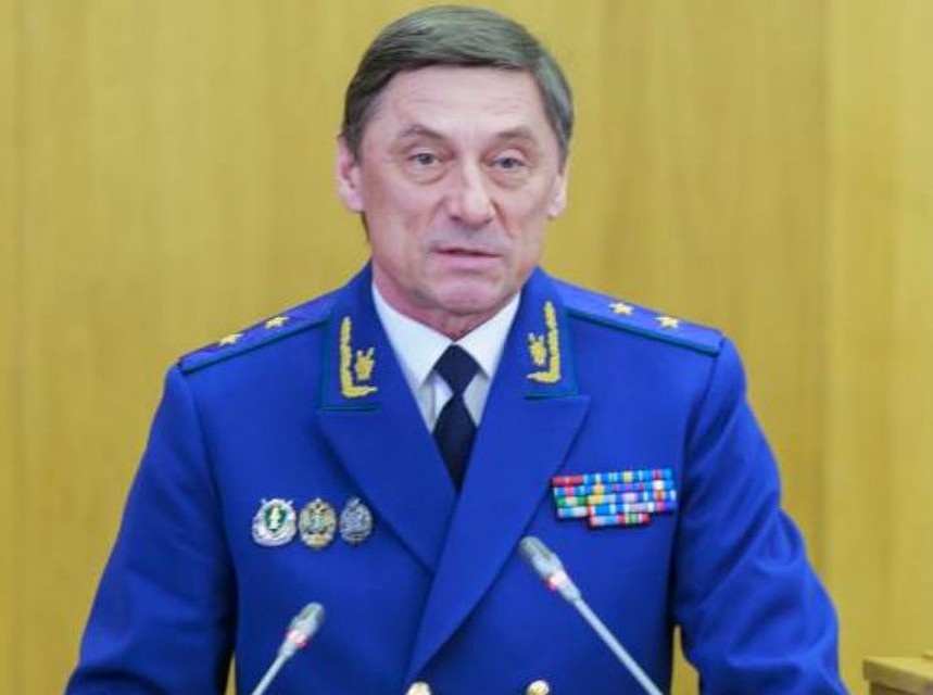 Николаю Шишкину, видимо, достаточно служебной машины.