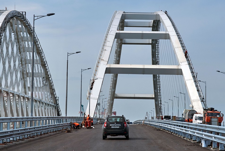 Движение по мосту открыли на полгода раньше, чем планировалось.