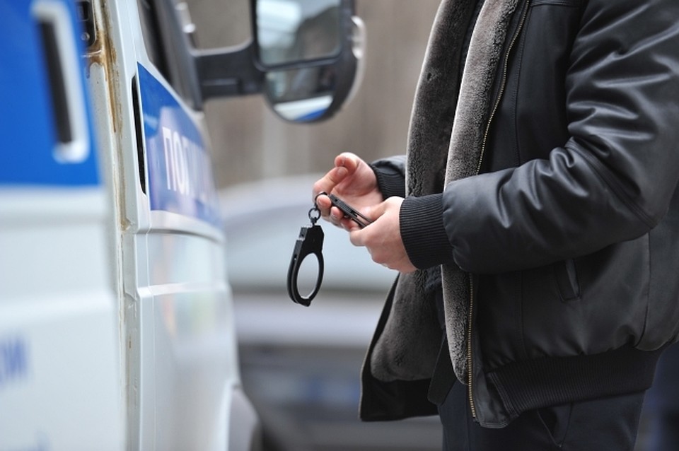 Полицейские задержали подозреваемых