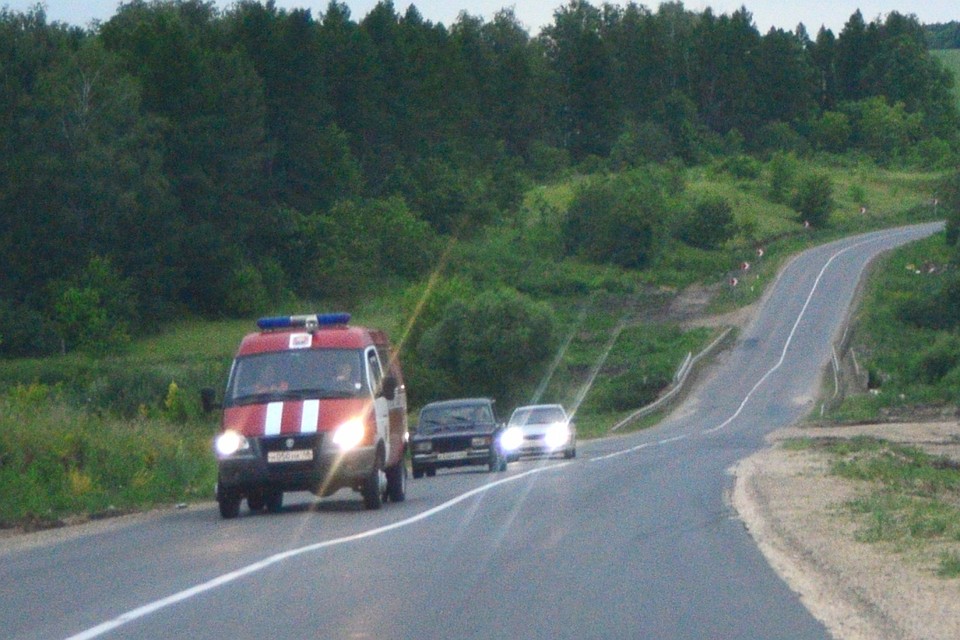 За одно утро спасатели выезжали на две аварии