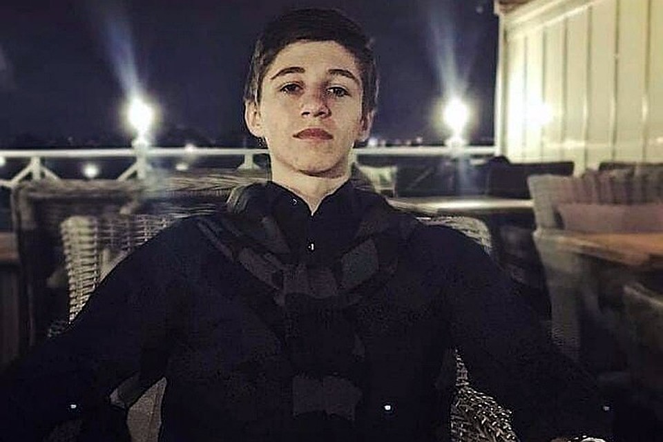 Амир трудился медбратом в хосписе. Круглый отличник, тихий, спокойный, неконфликтный