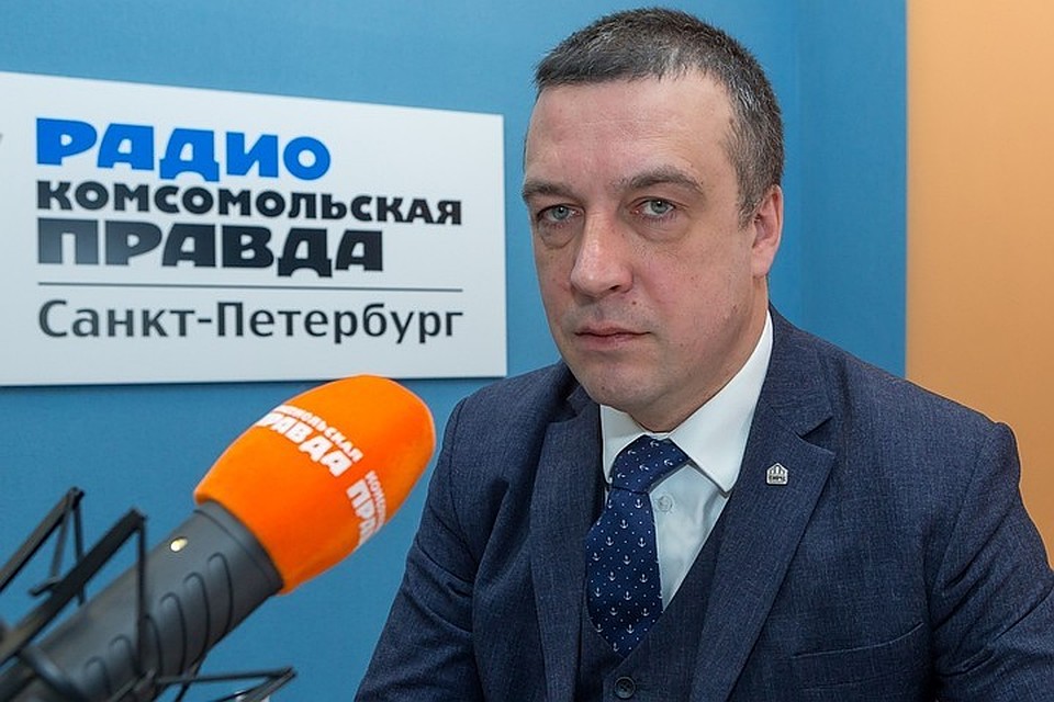 Гендиректор ЕИРЦ Ленинградской области Денис Шабарин в студии радио «Комсомольская Правда в Петербурге»