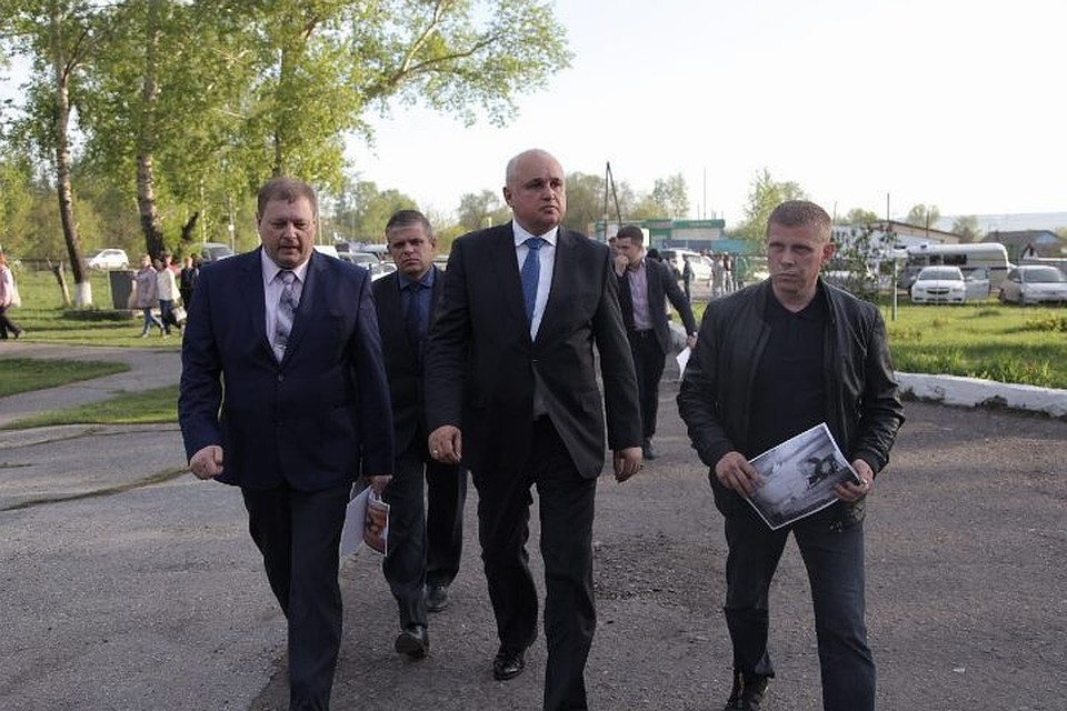 Сергей Цивилев взял под личный контроль поиски пропавшей девочки. Фото: пресс-служба администрации Кемеровской области.