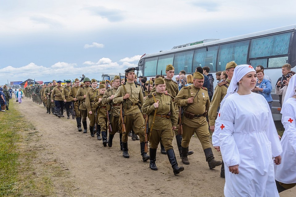 Реконструкторы со всей Сибири собрались на масштабные битвы. Фото: vk.com/siberianfire