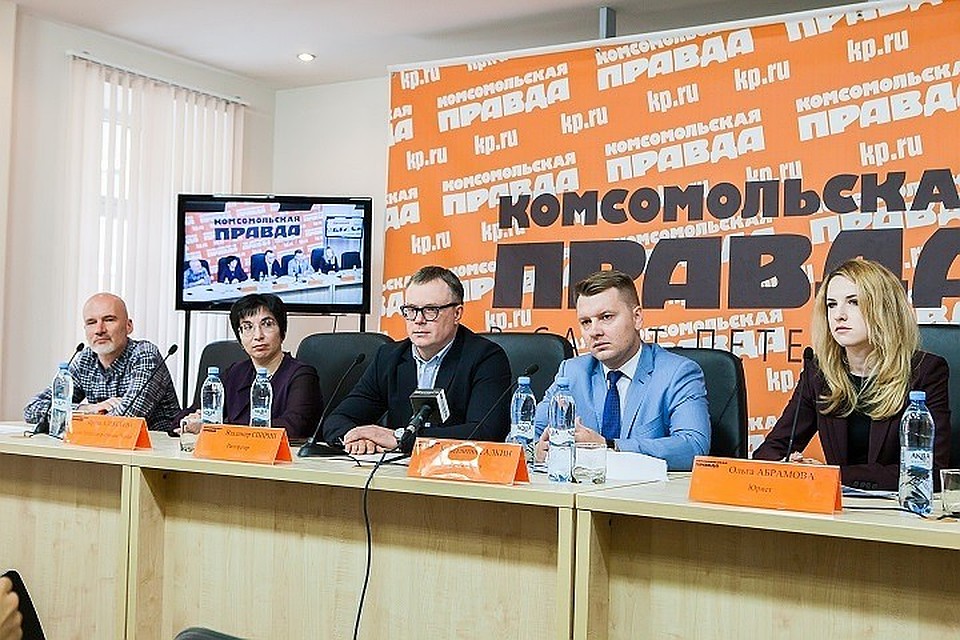 Владимир Спирин в пресс-центре «Комсомольской правды в Санкт-Петербурге».