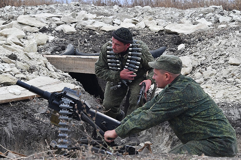 Военнослужащие Народной милиции ЛНР находятся на своих позициях в Желобке