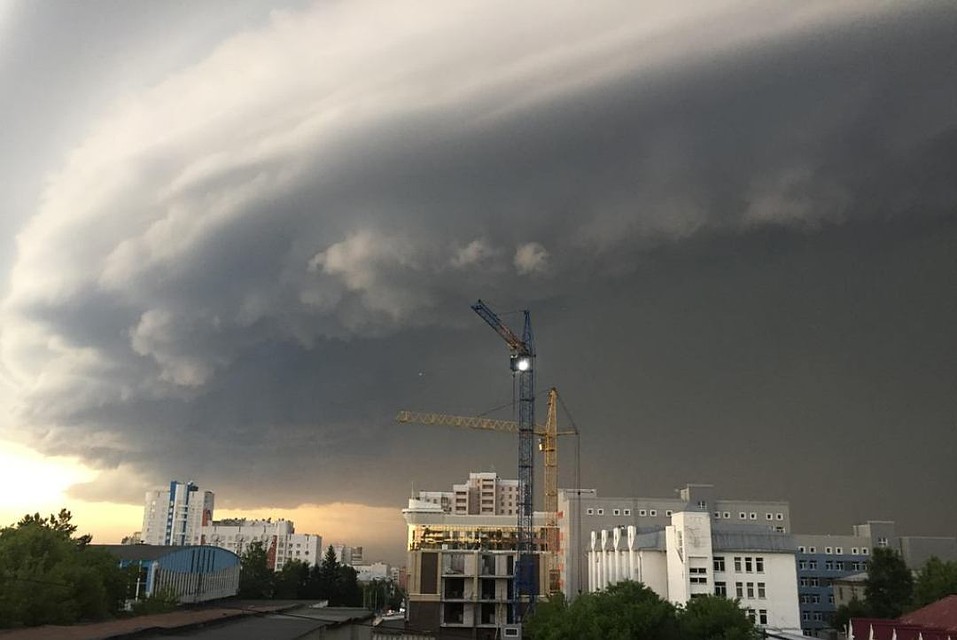Гроза над центром города.