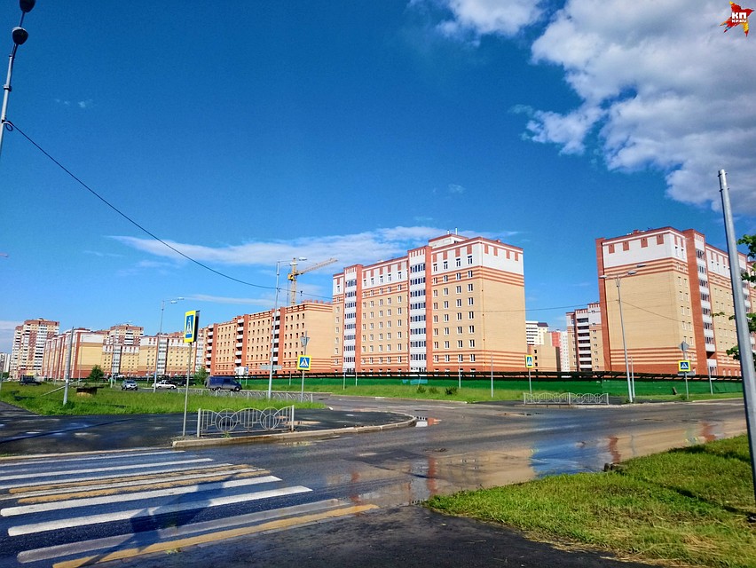 Квартира в многоквартирном доме начинается с придомовой территории