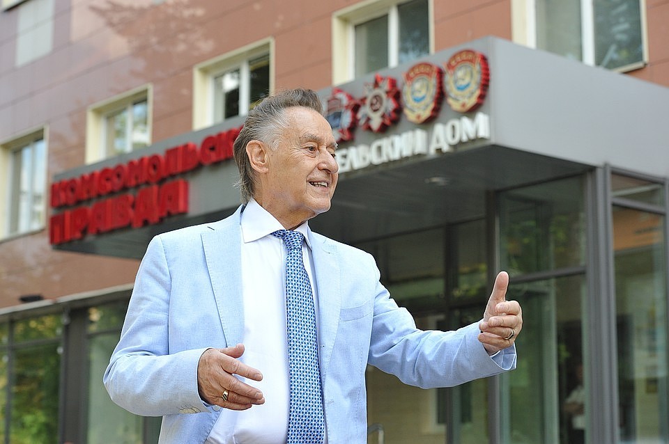 Андрей Дементьев