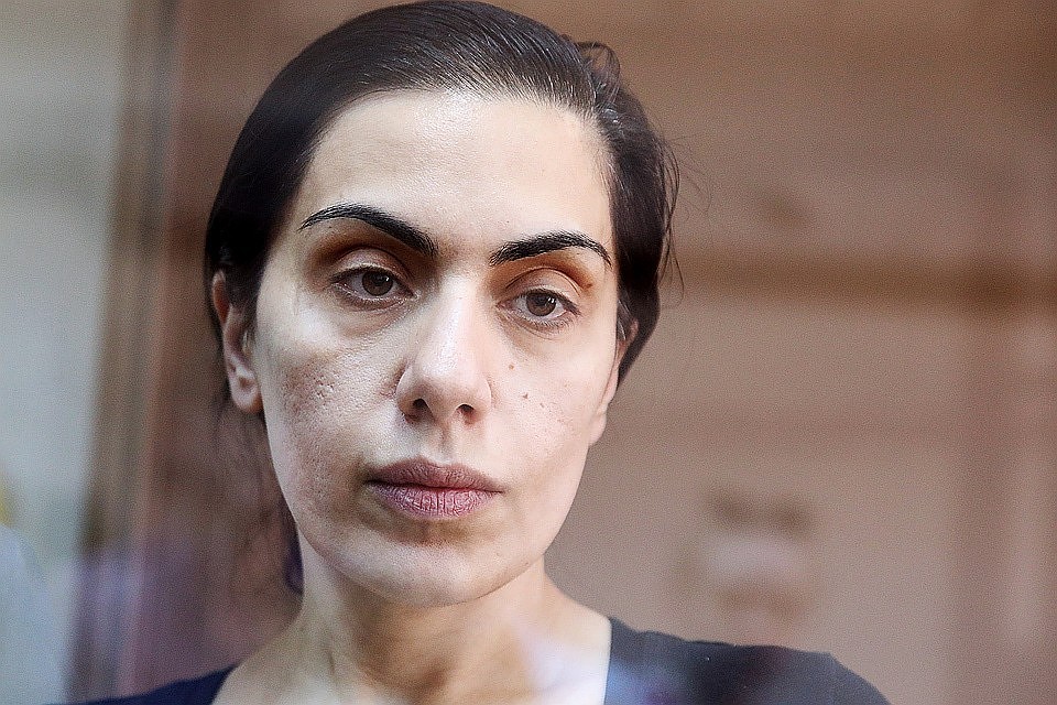 Член правления "Интер РАО" Карина Цуркан, обвиняемая в шпионаже в пользу Румынии, во время рассмотрения законности ареста в Мосгорсуде. ФОТО: Михаил Почуев/ТАСС