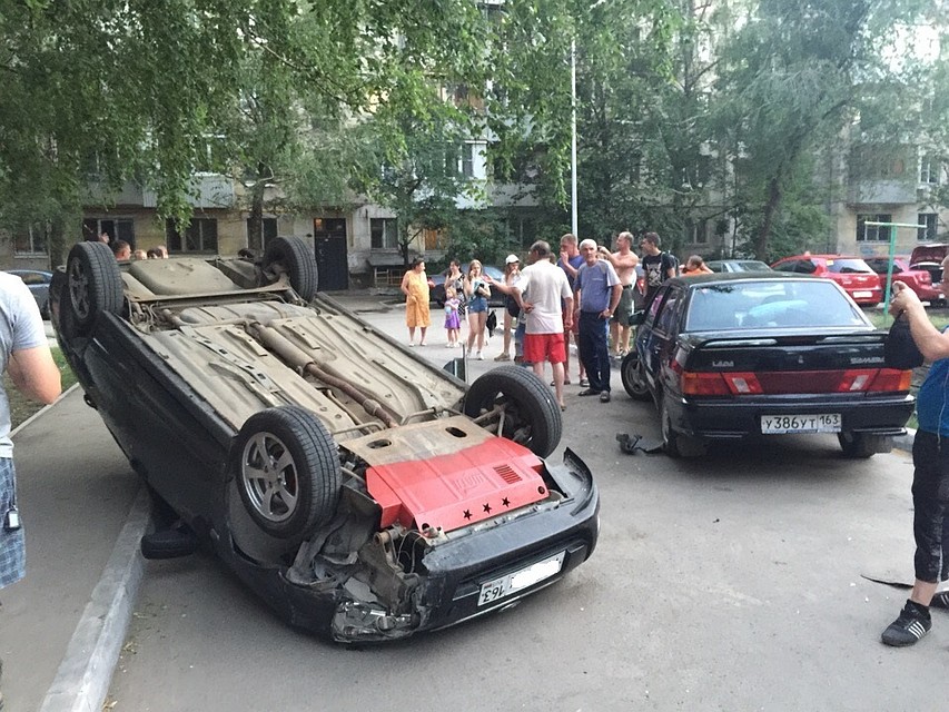 По предварительным сведениям, обошлось без пострадавших ФОТО: Денис Курочкин, https://vk.com/life_samara