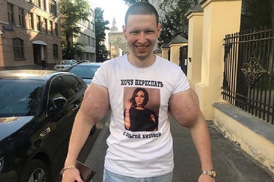 "Синтоловый качок" мечтает о сексе с пьяной Ольгой Бузовой. Фото: www.instagram.com/freak_slacker_official/