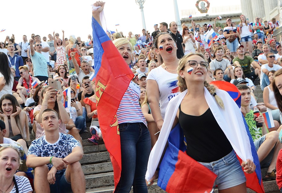 Болеем за Россию!