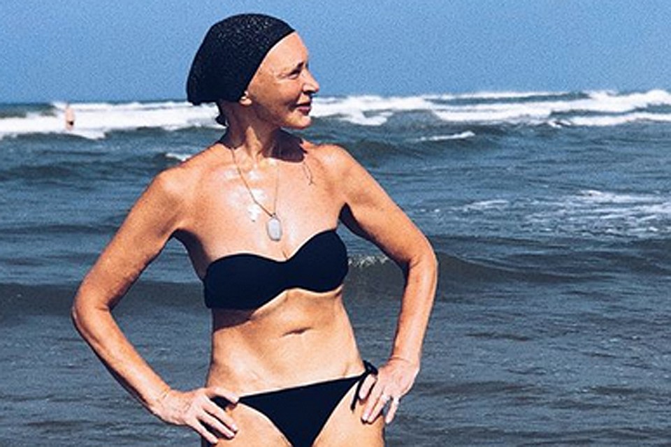 На фото Татьяна Васильева смело подставила тело солнцу