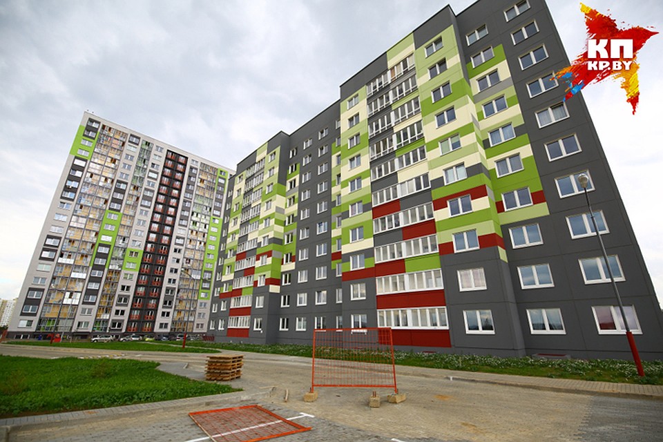 В Минске очевидцы чудом спасли ребенка, сорвавшегося с окна седьмого этажа