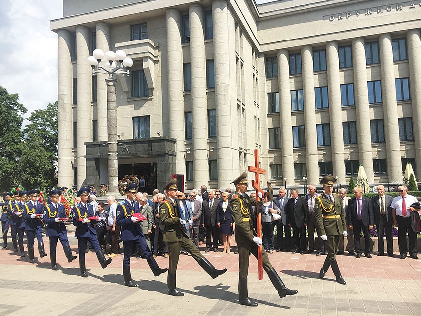 В Минске простились с Николаем Дементеем. ФОТО:nn.by